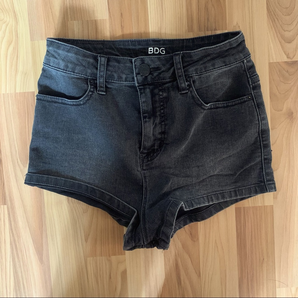 BDG ‘Super High Rise Short Short’ Denim, size 26